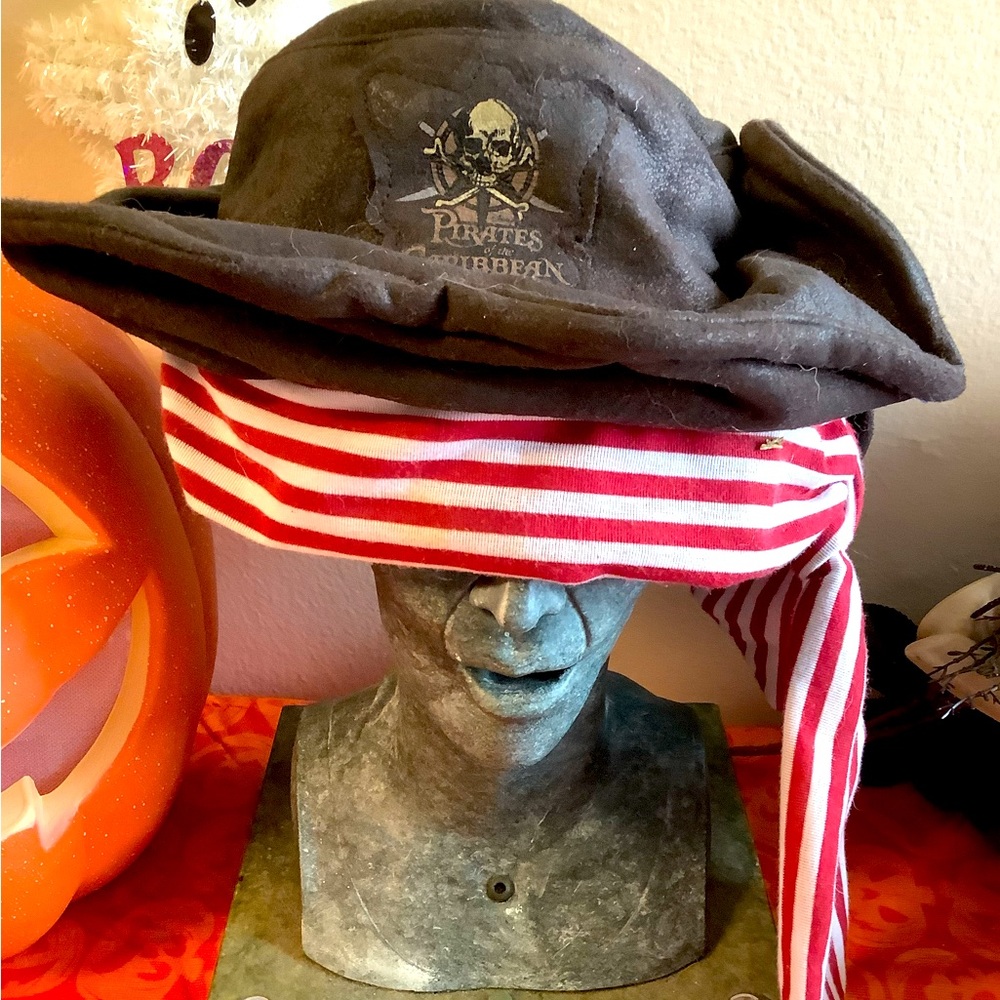 Disney World Parks Pirates Of The Caribbean Youth Captain Jack Sparrow hat❤️